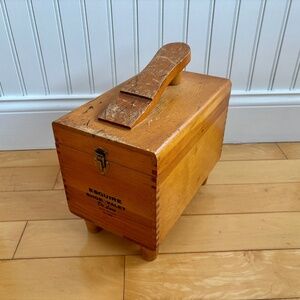 Vintage ESQUIRE shoe valet deluxe shoe shine kit box